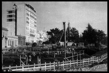 Inicio de las primeras obras en la plaza ubicada en Córdoba y Av. Belgrano.
